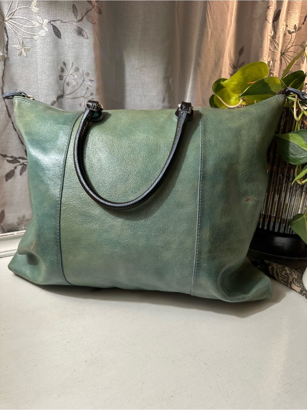 Vintage Dooney & Bourke Italian Shiny Iridescent Green Leather Convertible Bag